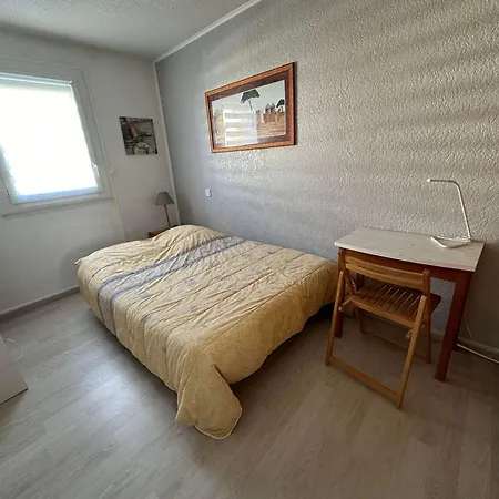 Apartment Bel 3 Pieces En Front De Avec Wifi, Parking, 2 Chambres, Quartier Couchant - Fr-1-328-242